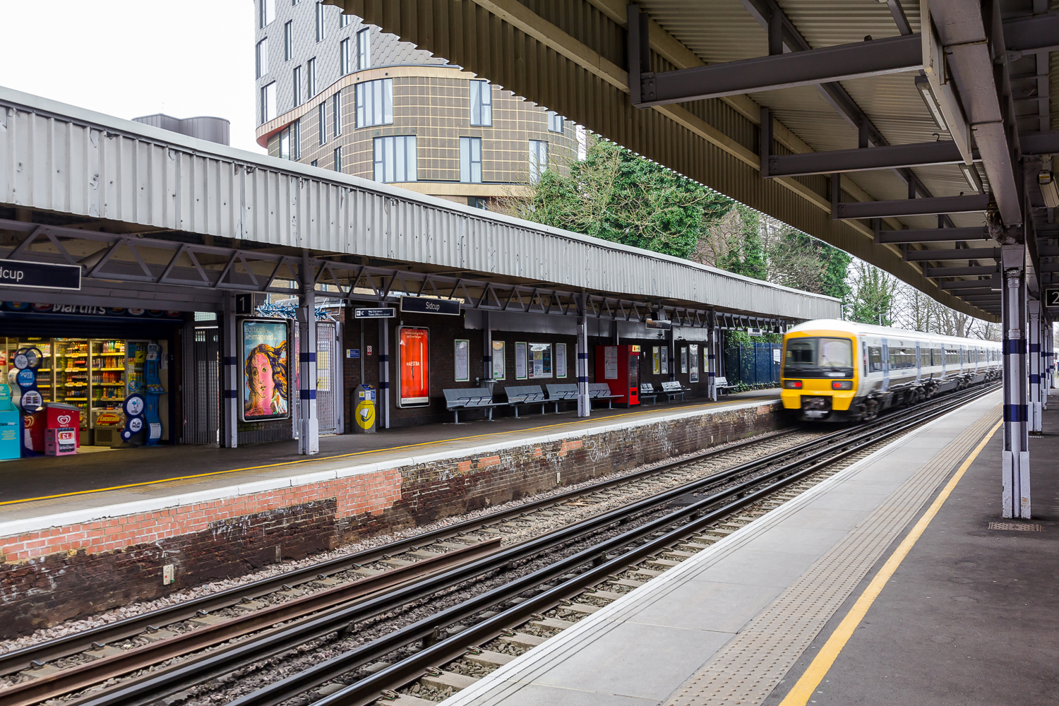 Sidcup train station